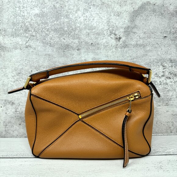 LOEWE Small Textured Leather Puzzle Bag Tan - Picture 2 of 11